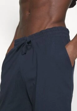 Pier One Pyjama - Dark Blue/Bordeaux -Algemene Winkel Voor Herenmode 054dcd8e459c410aa898a7f88c95e5c4