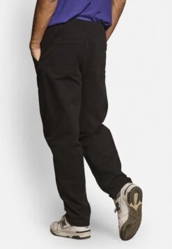 Redefined Rebel Arian - Chino - Black -Algemene Winkel Voor Herenmode 0a38e8f1fb3b45d3b22c6c312377c995