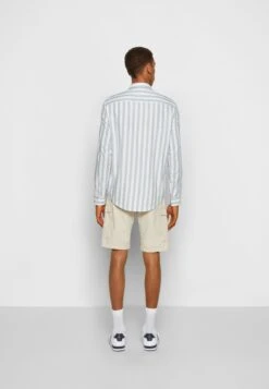 Pier One Overhemd -Light Blue/White -Algemene Winkel Voor Herenmode 11e4d79f744648cc9aef0b3334080fcb