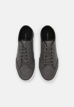 Pier One Sneakers Laag - Grey 11 Pier One Sneakers Laag - Grey -Algemene Winkel Voor Herenmode 121b9e5dccd84e7482b811a5f0f11ce0