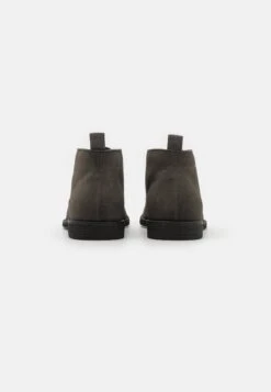 Pier One Unisex - Sportieve Veterschoenen - Grey 10 Pier One Unisex - Sportieve Veterschoenen - Grey -Algemene Winkel Voor Herenmode 1a69c3b5a7ed49d2869b1ff1aeeb8355