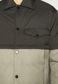 Emporio Armani Jacket - Gewatteerde Jas - Multi-Coloured 19 Emporio Armani Jacket - Gewatteerde Jas - Multi-Coloured -Algemene Winkel Voor Herenmode 2df6f0b3f81e4bbbb21f54545e19f1d6