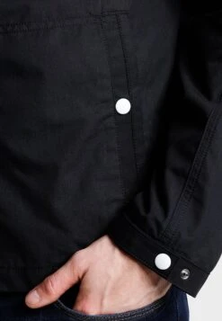 Pier One Lichte Jas - Black -Algemene Winkel Voor Herenmode 33182bcc66694371b90feb6560bd44d9