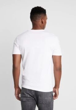 Pier One 3 Pack - T-Shirt Basic - White -Algemene Winkel Voor Herenmode 390617d256dd4fe89b3c53ee69ac72d4