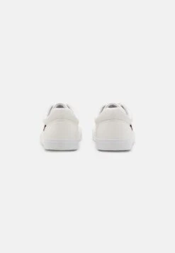 Pier One Unisex - Sneakers Laag - White -Algemene Winkel Voor Herenmode 4875ff60289d451696f32d2c44634d4c
