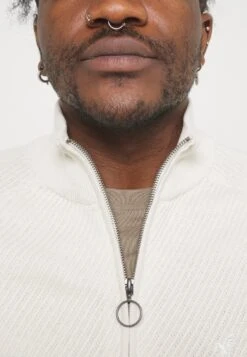 Pier One Vest - Off White -Algemene Winkel Voor Herenmode 4ec364bc28aa4ee59f70e4c7a176fe21