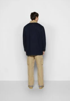 Cypress Chore Coat - Spijkerjas - Dark Indigo Rinse -Algemene Winkel Voor Herenmode 519cd0148dc54f609400acb349b008be