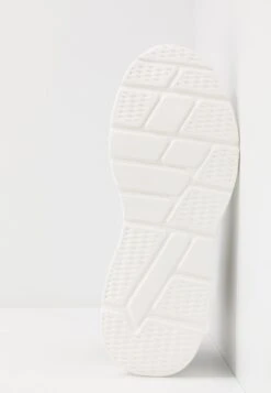 Pier One Sneakers Hoog - Black/White 13 Pier One Sneakers Hoog - Black/White -Algemene Winkel Voor Herenmode 52b5e07059e148baa03e0194b33ba8c5