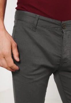 Pier One Chino - Dark Grey -Algemene Winkel Voor Herenmode 57afc5e7d2fb4fccb50811bdf725c68c