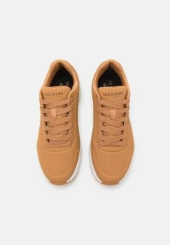 Uno - Sneakers Laag - Tan -Algemene Winkel Voor Herenmode 5a3a0feab67d4431bcac5fb0c40c9aa7