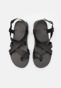 Pier One Teensandalen - Black 11 Pier One Teensandalen - Black -Algemene Winkel Voor Herenmode 6818b30d26474e658a275654bdec1e84