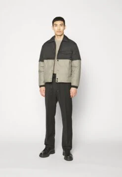 Emporio Armani Jacket - Gewatteerde Jas - Multi-Coloured 17 Emporio Armani Jacket - Gewatteerde Jas - Multi-Coloured -Algemene Winkel Voor Herenmode 74db526594384ddbbf0634779726c03a