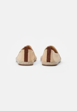 Pier One Rena Espadrille Unisex - Espadrilles - Beige 10 Pier One Rena Espadrille Unisex - Espadrilles - Beige -Algemene Winkel Voor Herenmode 8310eea23d7d45459447954d543b0c0d