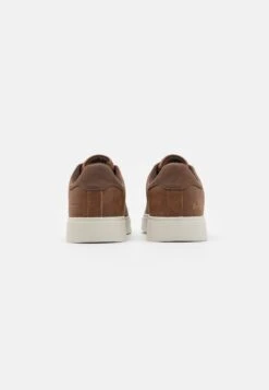 Pier One Unisex - Sneakers Laag - Cognac -Algemene Winkel Voor Herenmode 8fc46a00bfc54014b9ab0c4b860fd9e9