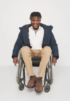 Pier One Vest - Off White -Algemene Winkel Voor Herenmode 90d97e053d224200bd224084b6e217cc