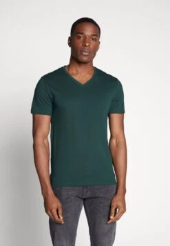 Pier One 3 Pack- T-Shirt Basic - Black, Grey, Green -Algemene Winkel Voor Herenmode 96305f959483415dbe03211536b3d40a