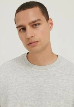 YOURTURN Unisex 2 Pack - Sweater - Black/Mottled Light Grey -Algemene Winkel Voor Herenmode 9ae95ef49a91476b8f5f5feedd5b763e