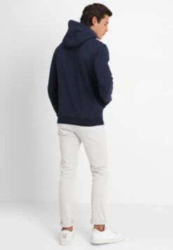 Pier One Hoodie - Dark Blue -Algemene Winkel Voor Herenmode a4ba1b5a0a364f35afaf2e7150566077