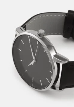 Pier One Horloge - Black/Silvercoloured -Algemene Winkel Voor Herenmode b21304d4d8ec4553ac54e4d73133cd2c