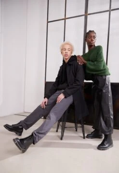 Dr. Martens 1460Boot - Veterboots - Black/White 13 Dr. Martens 1460Boot - Veterboots - Black/White -Algemene Winkel Voor Herenmode badc1a94ddf94fccbe367d1e59e0dfe4