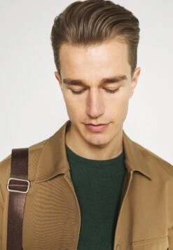 Pier One Basic Crewneck - Trui - Mottled Dark Green -Algemene Winkel Voor Herenmode c4a75157027844b18a449c0bf30f39e5