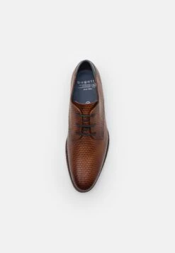 Bugatti Zavinio - Veterschoenen - Cognac 11 Bugatti Zavinio - Veterschoenen - Cognac -Algemene Winkel Voor Herenmode c75510683ba641b29a59c56709d51799
