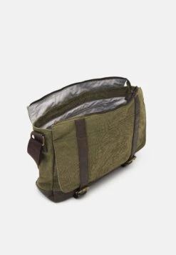 Pier One Schoudertas - Olive -Algemene Winkel Voor Herenmode c95f05afcf154ffba5430ff67ce716ca