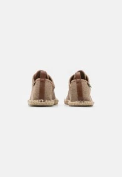Pier One Sportieve Veterschoenen - Beige -Algemene Winkel Voor Herenmode d67a41eacb2b48d4940dc1a68500dacb