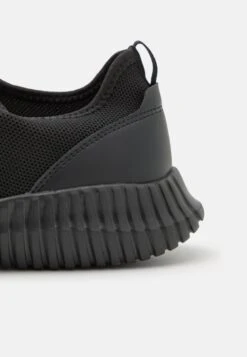 Pier One Sneakers Laag - Black 13 Pier One Sneakers Laag - Black -Algemene Winkel Voor Herenmode da21a0204b9943a1b0a5be03e6d2430f