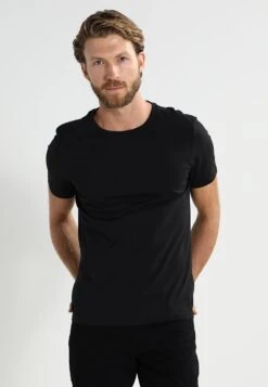 Pier One 2 Pack - T-Shirt Basic - Black -Algemene Winkel Voor Herenmode dee66c7e2e734d18983e6a98b1cdab15