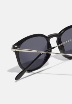 Pier One Zonnebril - Black -Algemene Winkel Voor Herenmode e1238979fc144555bfd451a98b4e6bbf