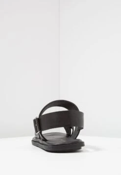 Pier One Sandalen - Black -Algemene Winkel Voor Herenmode e819b7c59f5a477281c4a36bc41d12ad