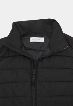 Pier One Bodywarmer - Black -Algemene Winkel Voor Herenmode f4888c40f5f941bcb27bf9cb3e8f84e8
